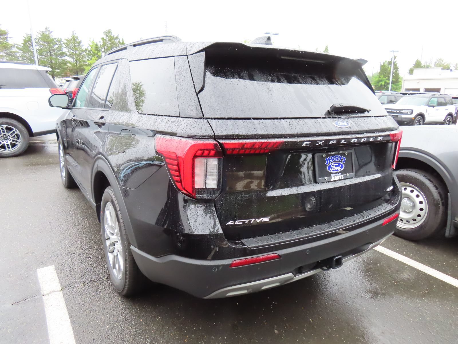 New 2026 Ford Explorer Active w/ Active Comfort Package AWD/4WD image 6