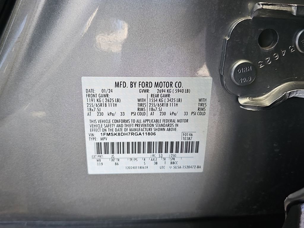 Used 2024 Ford Explorer XLT image 33