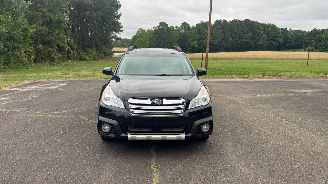 Used 2013 Subaru Outback 2.5i Limited AWD/4WD image 3