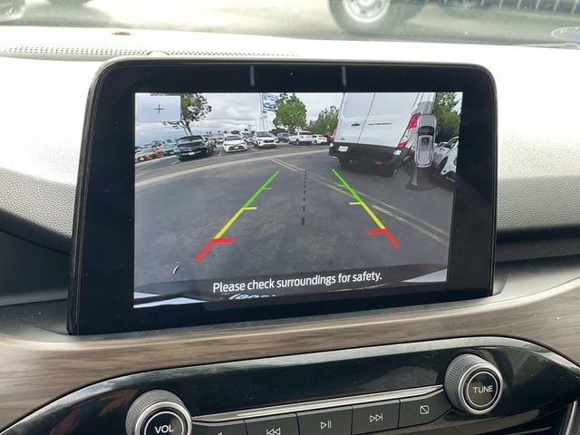 Used 2020 Ford Escape Titanium image 15