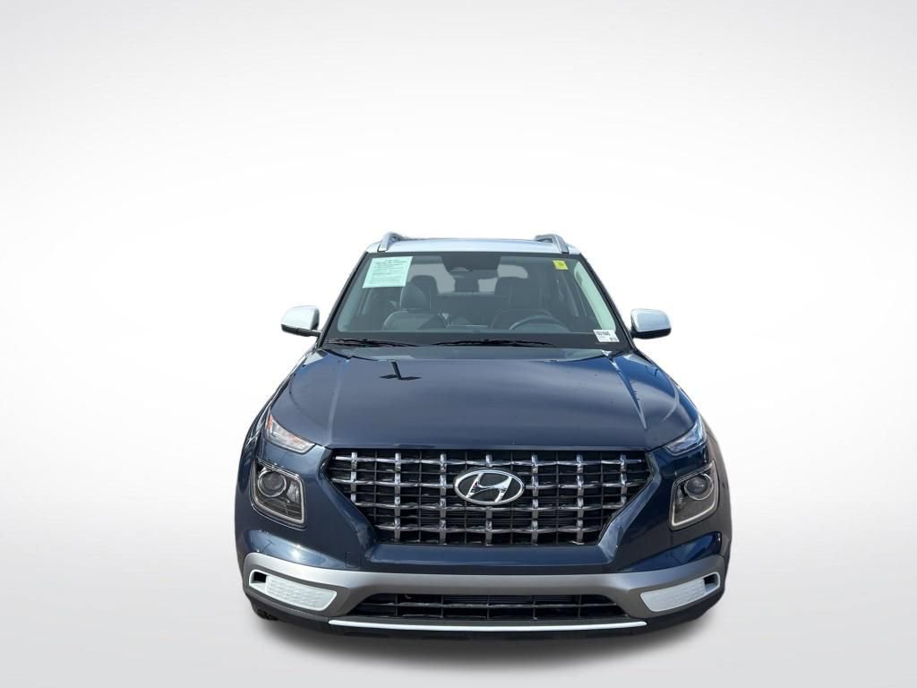 Used 2026 Hyundai Venue SEL image 3