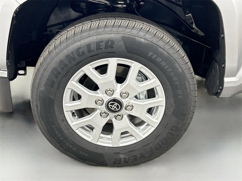 New 2025 Toyota Tacoma SR5 image 9