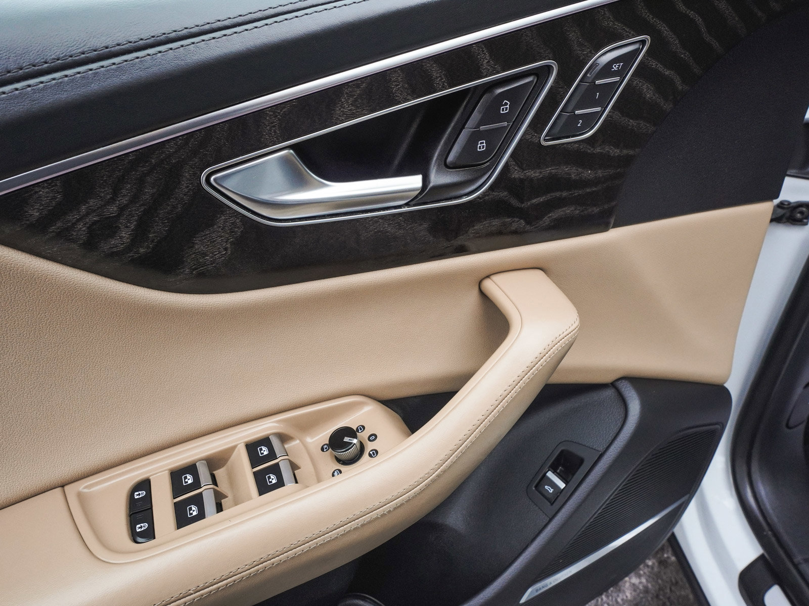 Used 2022 Audi Q8 Prestige w/ Prestige Package image 10