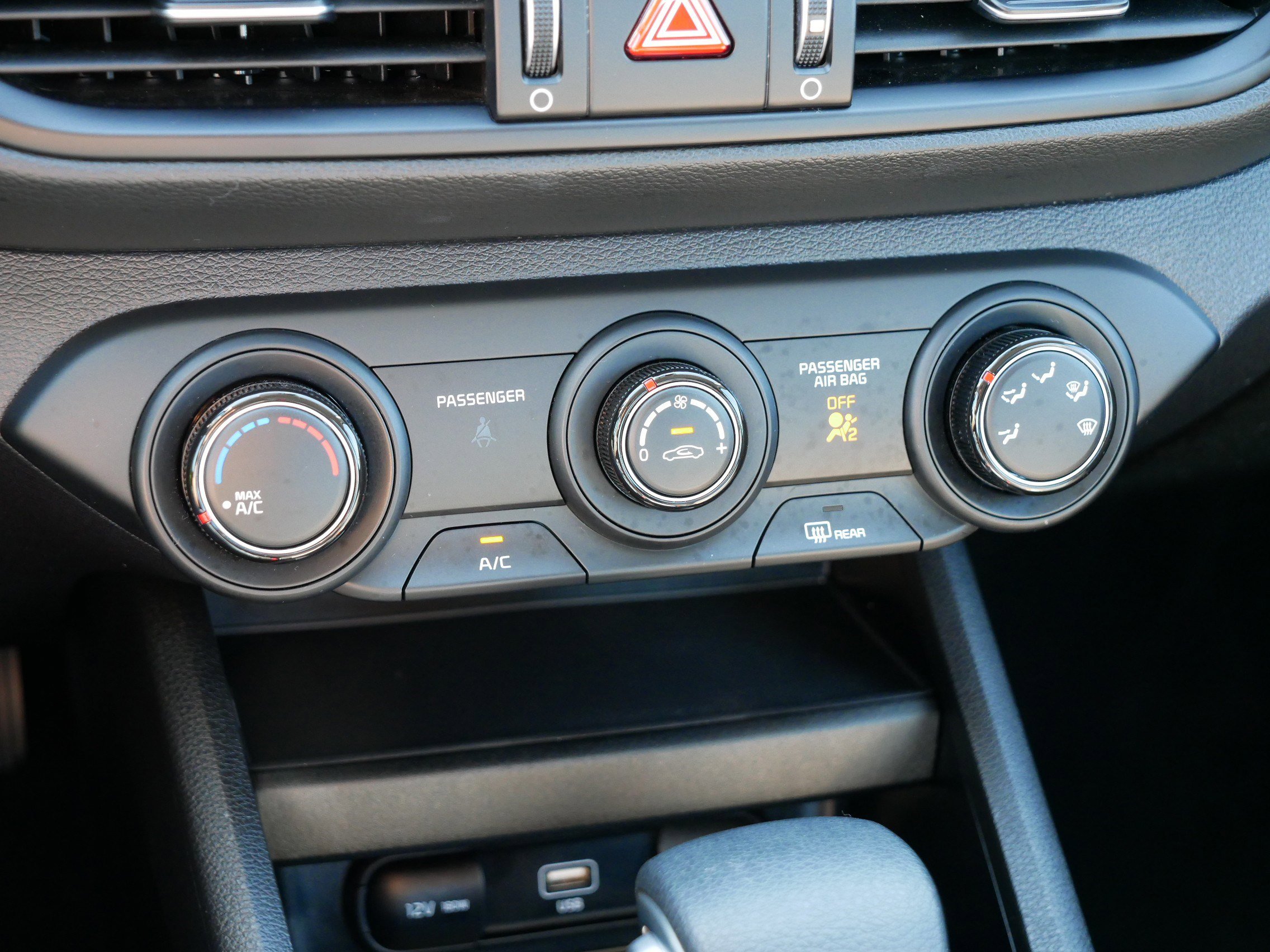 Certified 2024 Kia Forte LXS w/ LXS Technology Package image 23