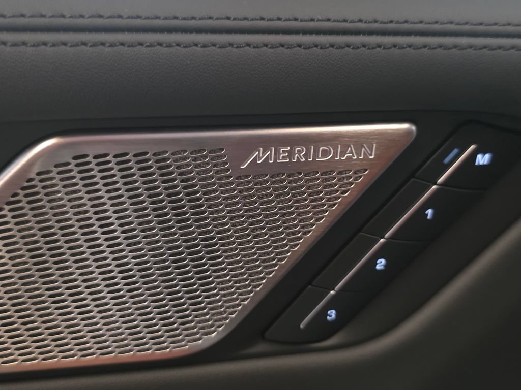 Certified 2024 Jaguar I-PACE R-Dynamic HSE AWD/4WD image 14