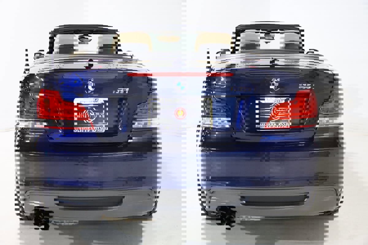 Used 2012 BMW 135i Convertible image 29