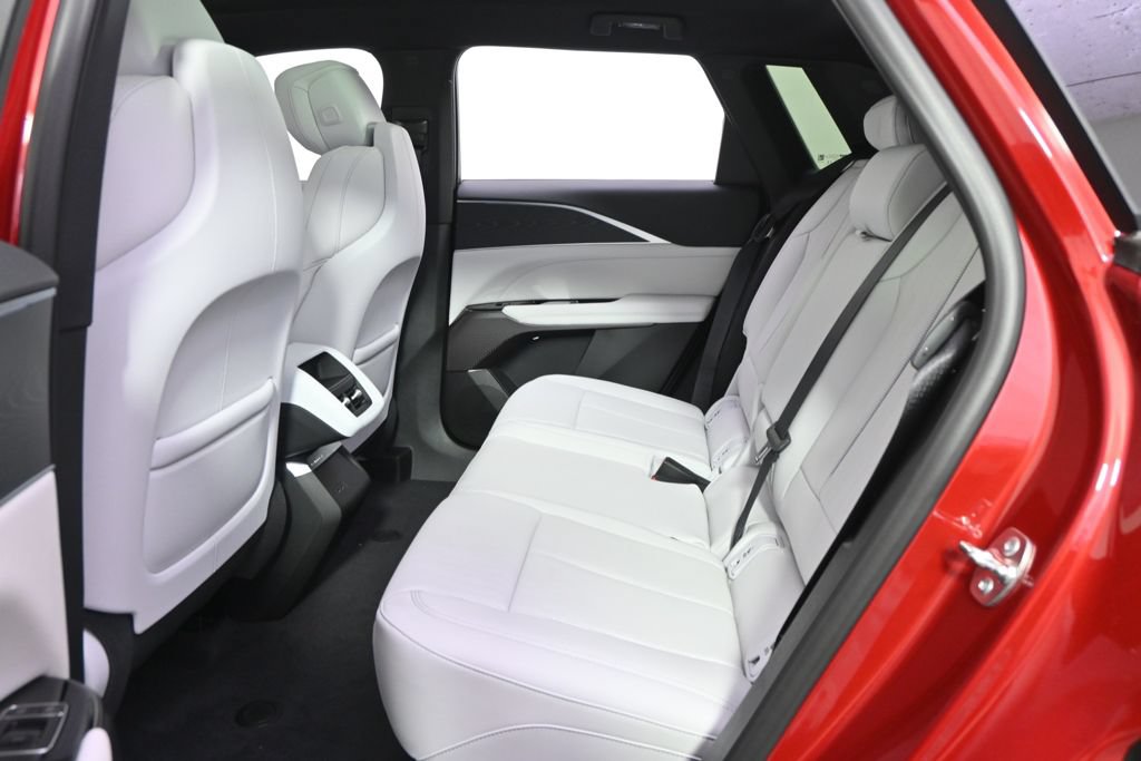 New 2026 Cadillac Lyriq Luxury w/ LPO, Floor Liner Package AWD/4WD image 21