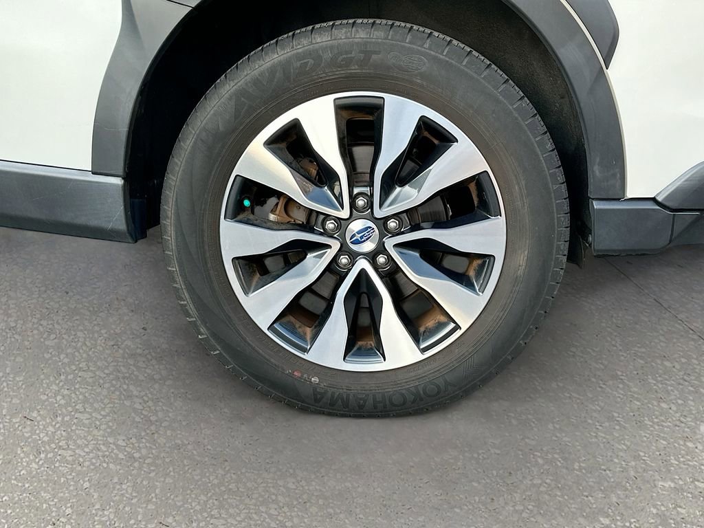 Used 2023 Subaru Outback Limited image 32