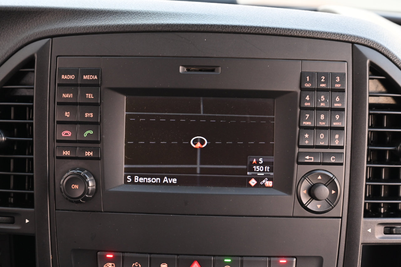 Used 2018 Mercedes-Benz Metris Passenger image 25