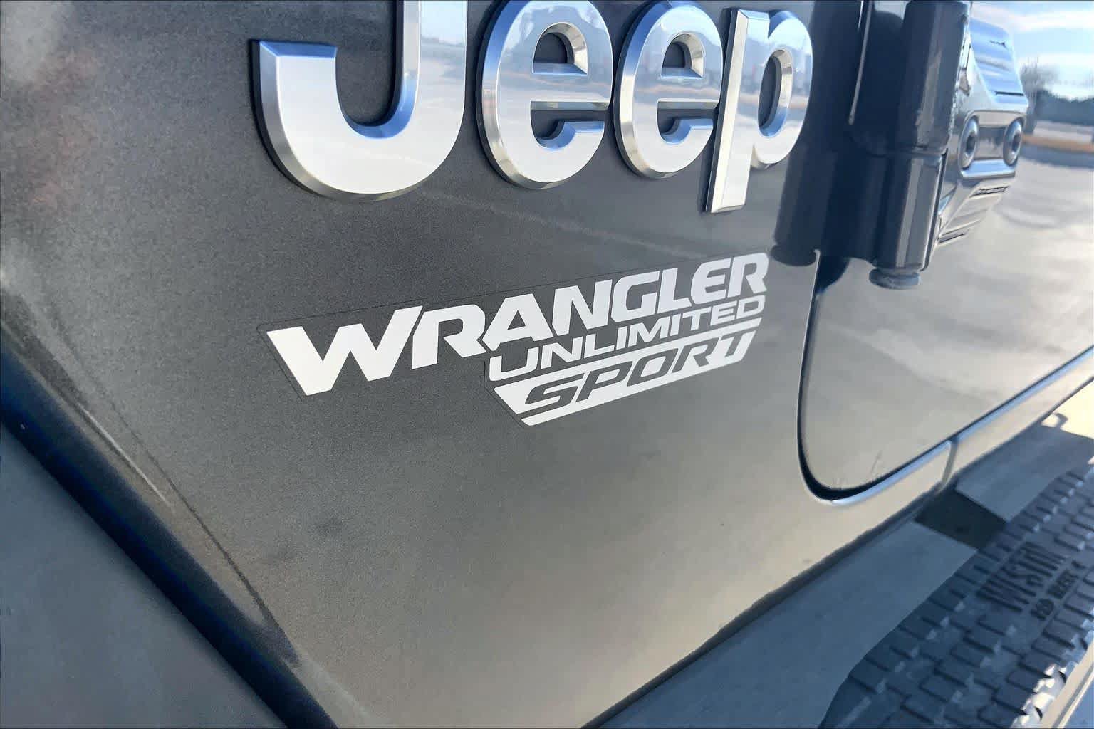 Used 2019 Jeep Wrangler Unlimited Sport S AWD/4WD image 37