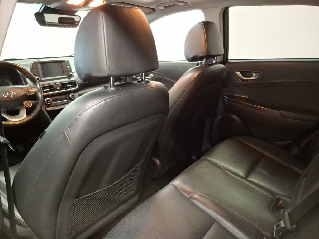 Used 2020 Hyundai Kona Limited image 15