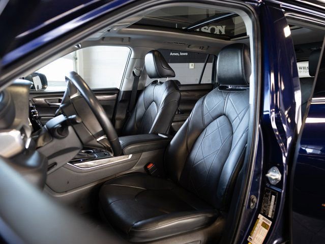 Used 2023 Toyota Highlander Platinum AWD/4WD image 12
