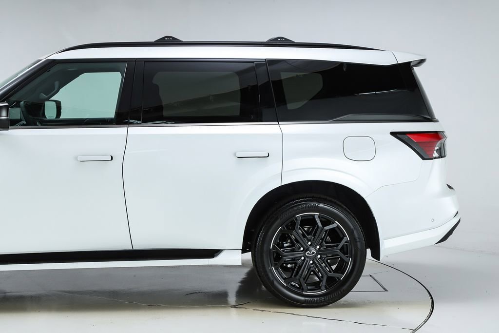 New 2026 INFINITI QX80 4WD image 4