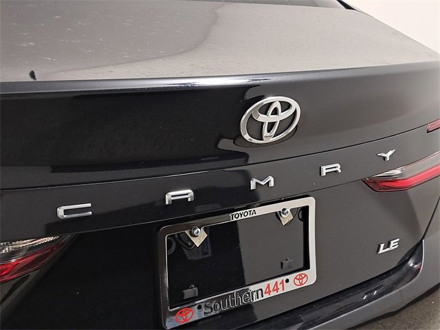Used 2025 Toyota Camry LE image 9