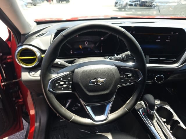 Used 2024 Chevrolet Trax ACTIV w/ Driver Confidence Package FWD image 18