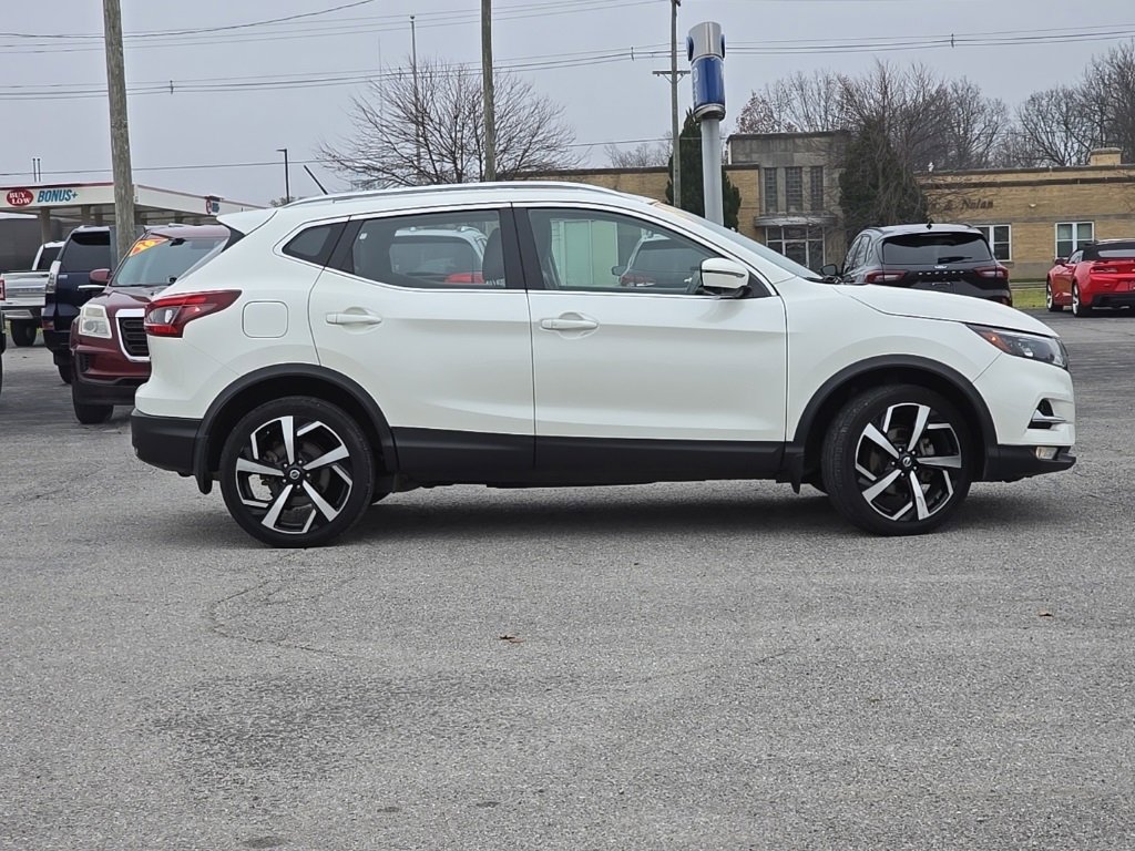 Used 2020 Nissan Rogue Sport SL w/ Premium Package image 8