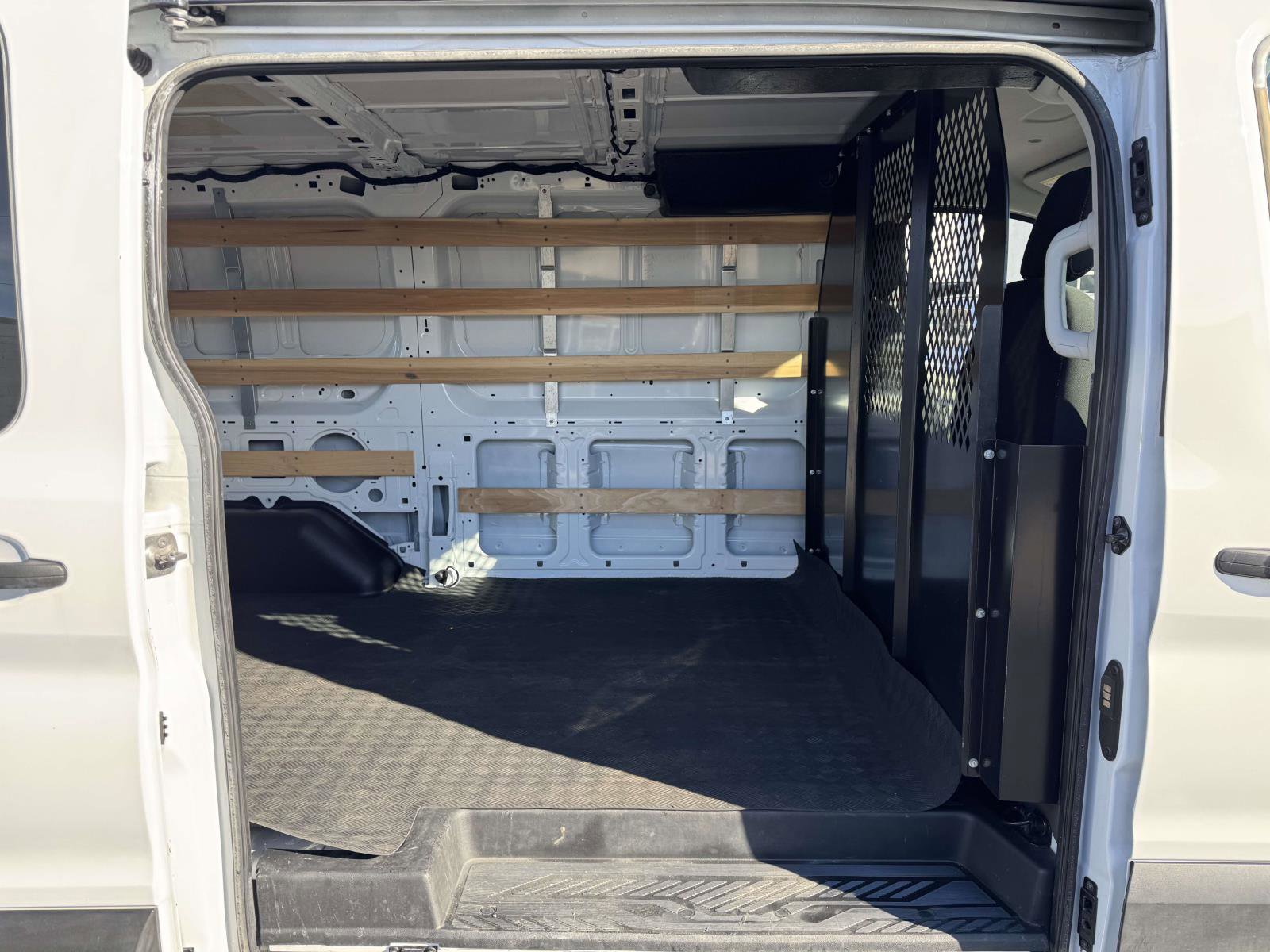 Used 2024 Ford Transit 250 Low Roof w/ Exterior Upgrade Package image 9