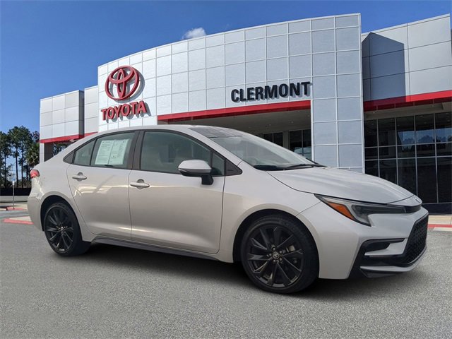 Certified 2023 Toyota Corolla SE image 1