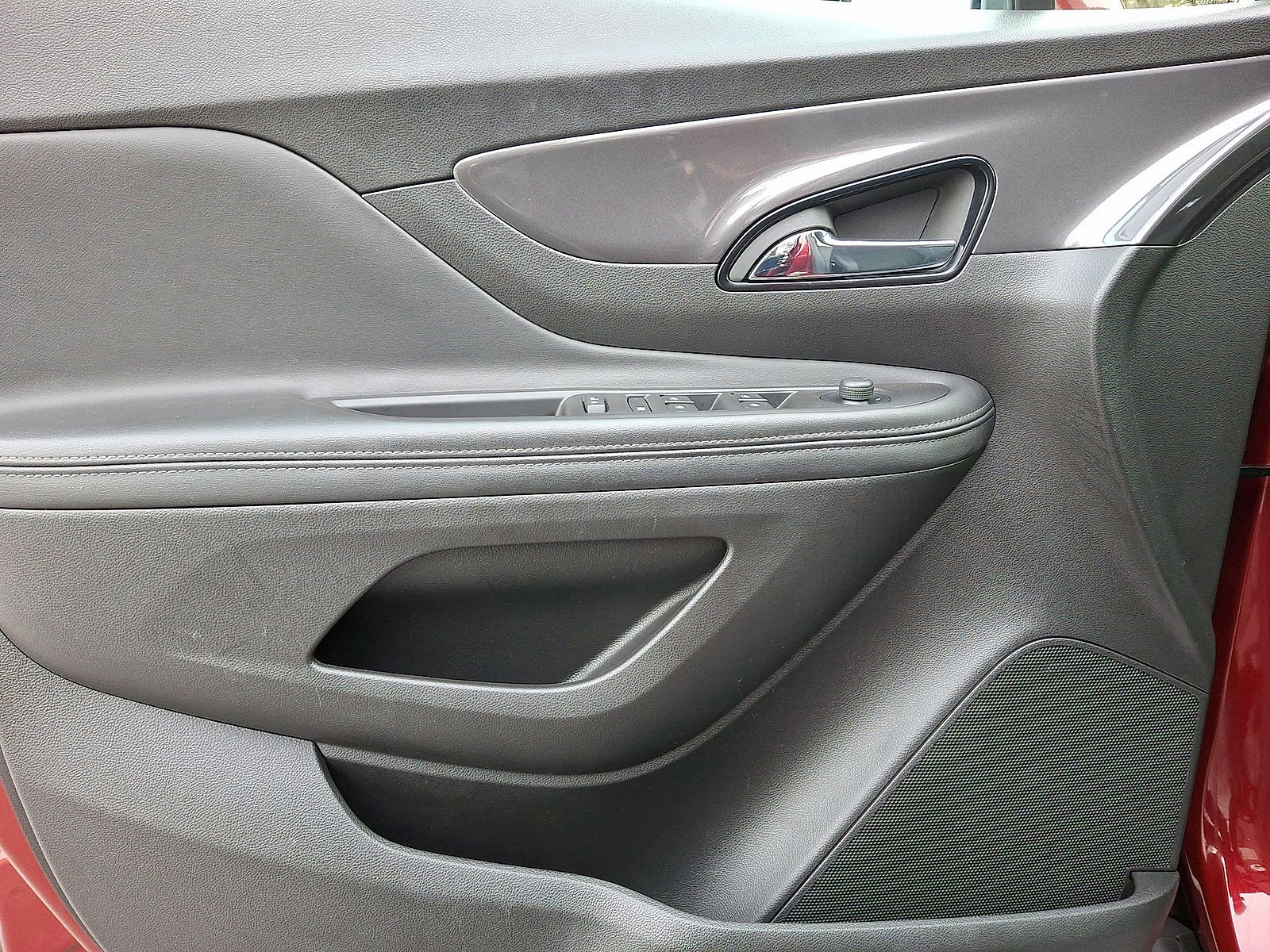 Certified 2022 Buick Encore Preferred w/ Safety Package image 10