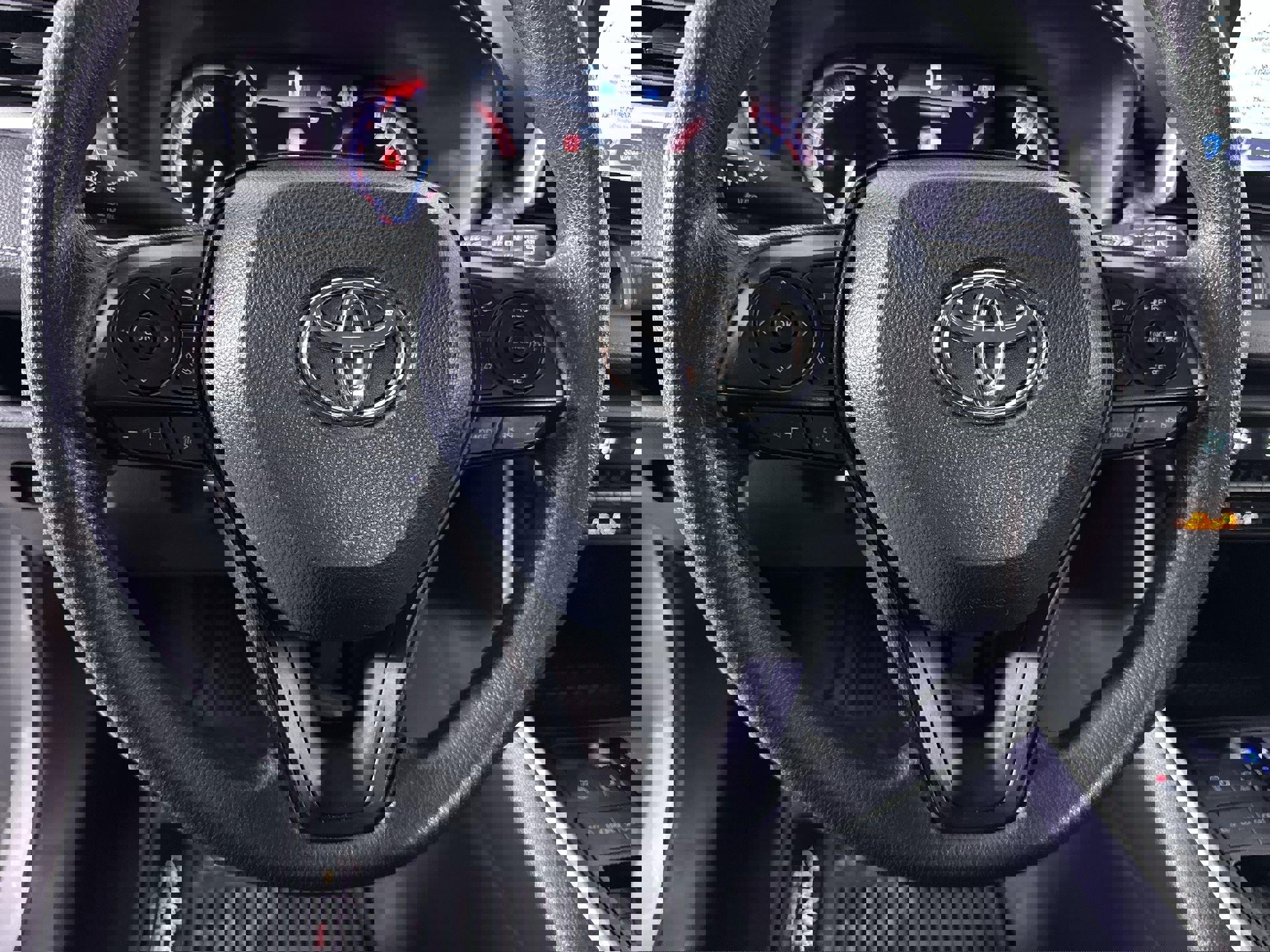 Used 2024 Toyota RAV4 XLE image 47