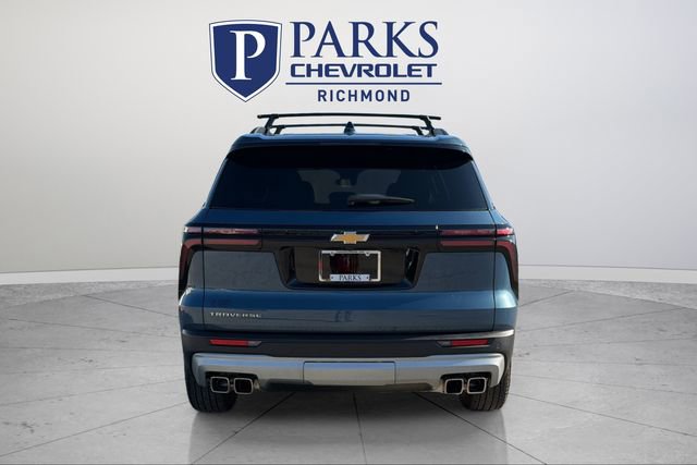 Used 2025 Chevrolet Traverse LT w/ Driver Confidence Package image 6