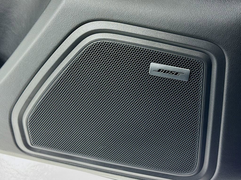 Certified 2024 Porsche Macan GTS image 13