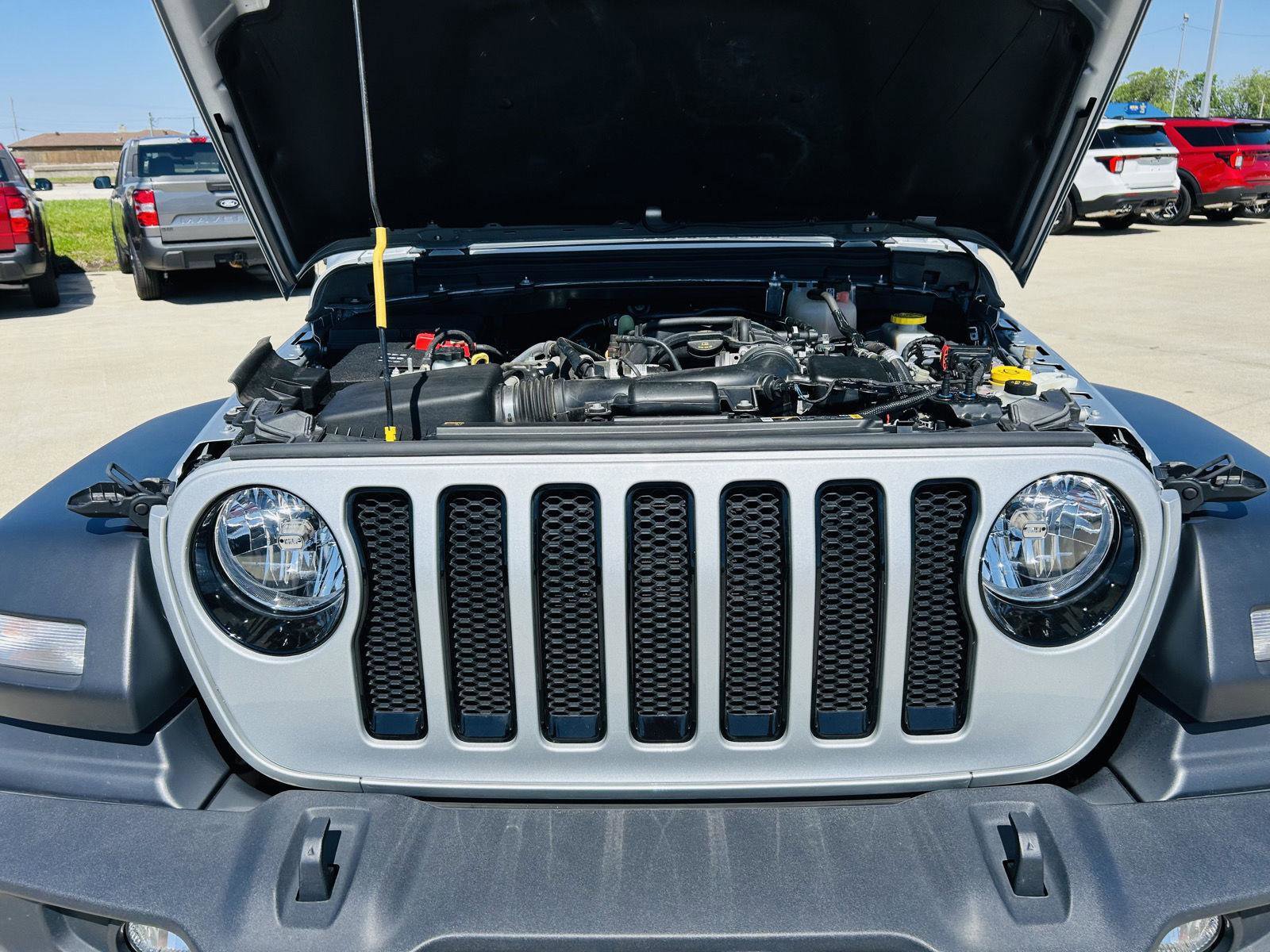 Used 2022 Jeep Wrangler Unlimited Sport AWD/4WD image 37