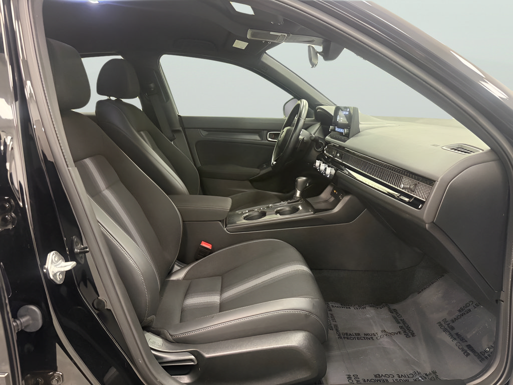 Used 2023 Honda Civic Sport image 12