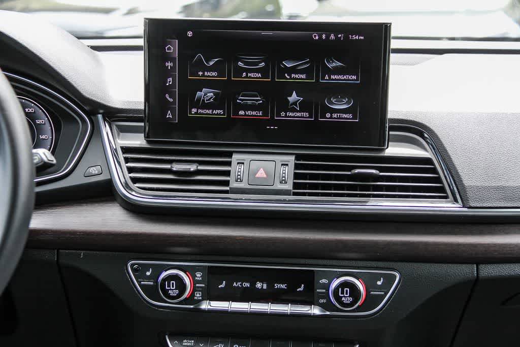 Used 2024 Audi Q5 e Premium w/ Convenience Package AWD/4WD image 15