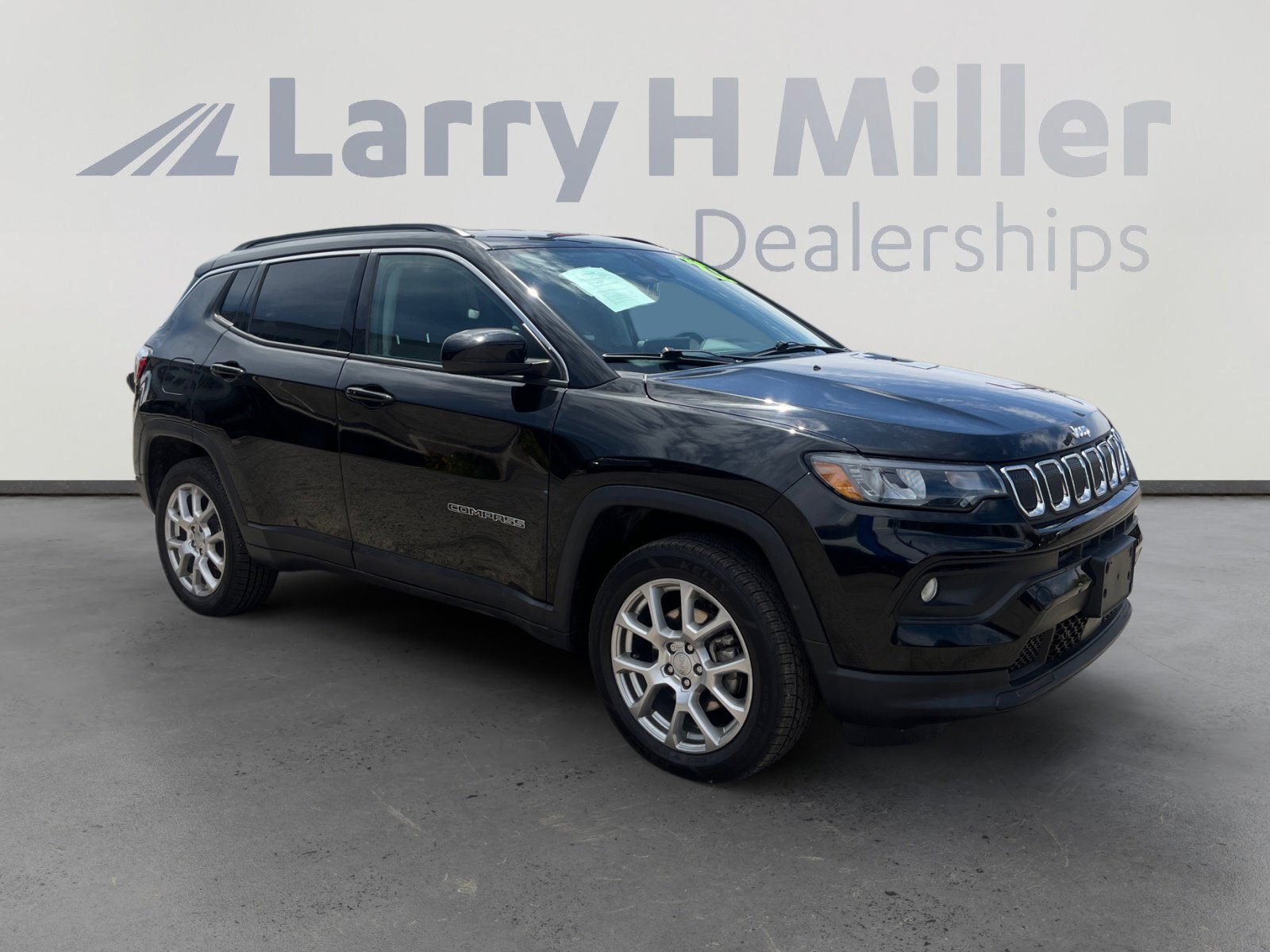 Certified 2022 Jeep Compass Latitude image 7