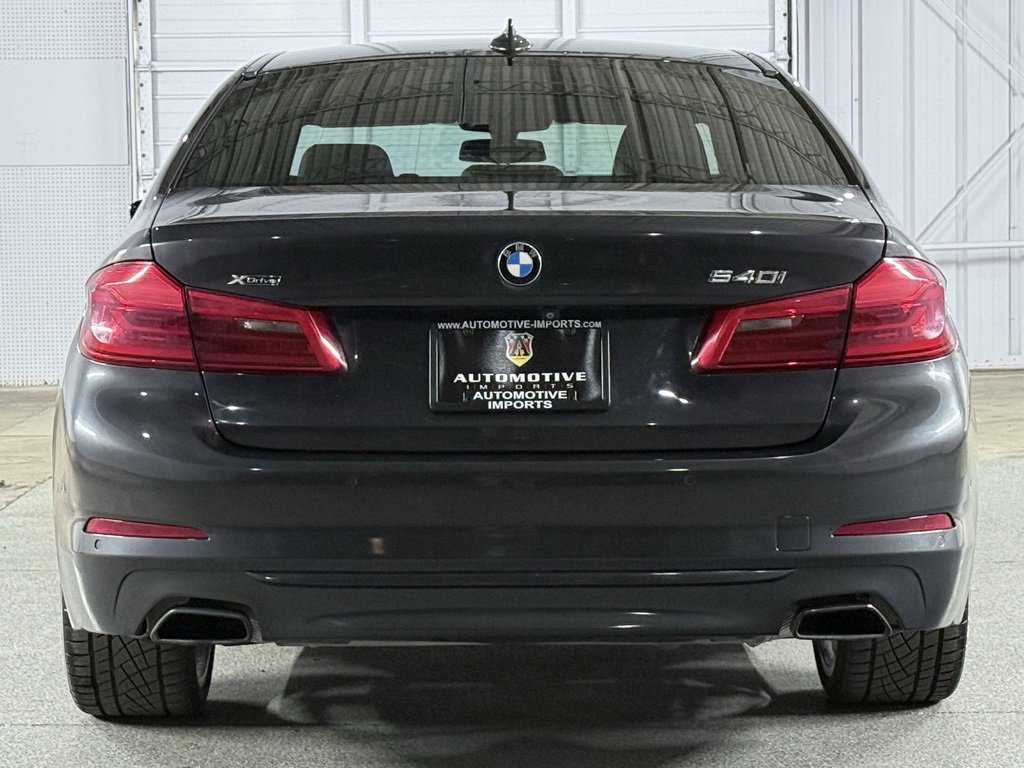 Used 2017 BMW 540i xDrive image 10