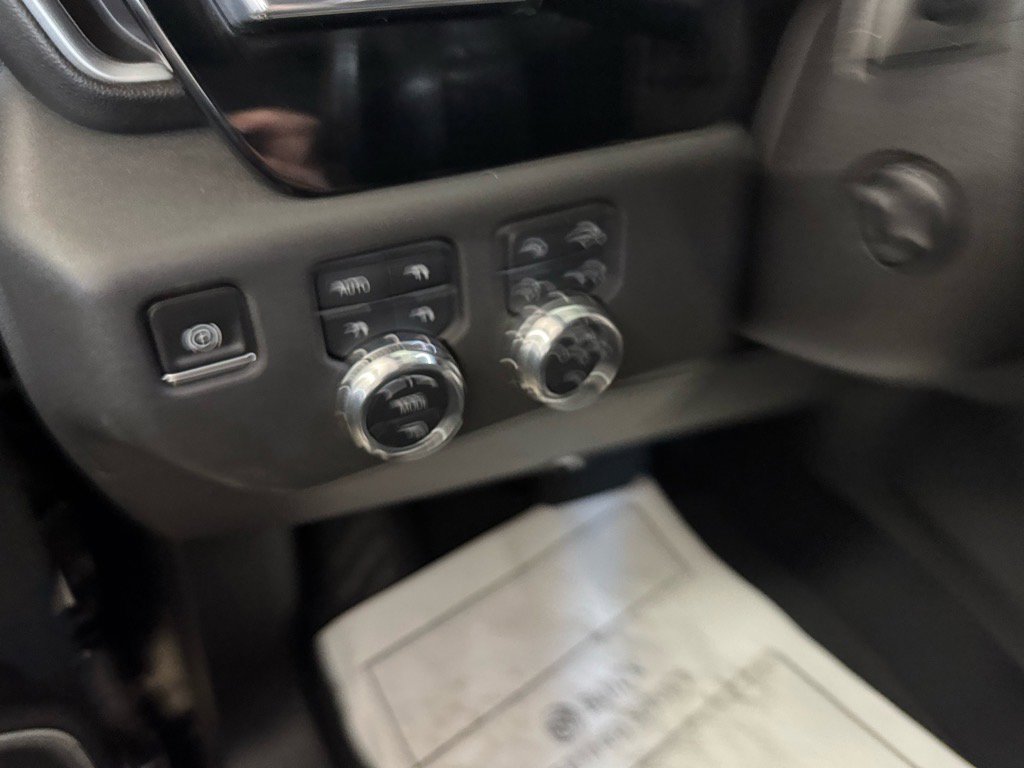 Used 2022 GMC Sierra 1500 SLT w/ SLT Premium Plus Package image 19