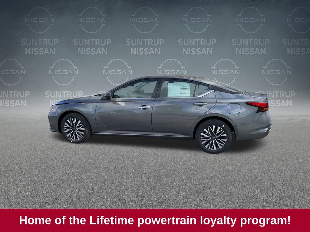 Used 2025 Nissan Altima 2.5 SV image 5