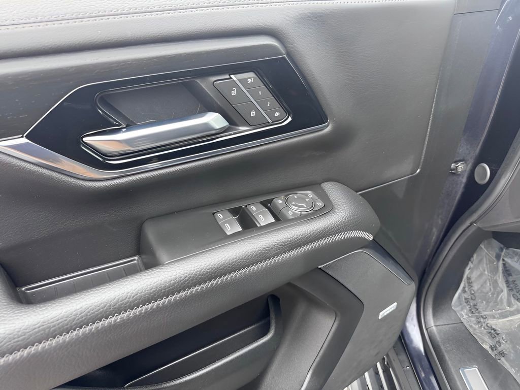 Used 2025 GMC Yukon Denali image 18