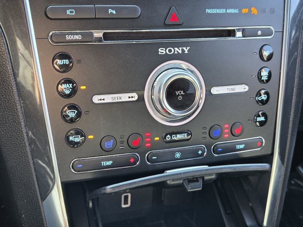 Used 2018 Ford Explorer Limited image 19