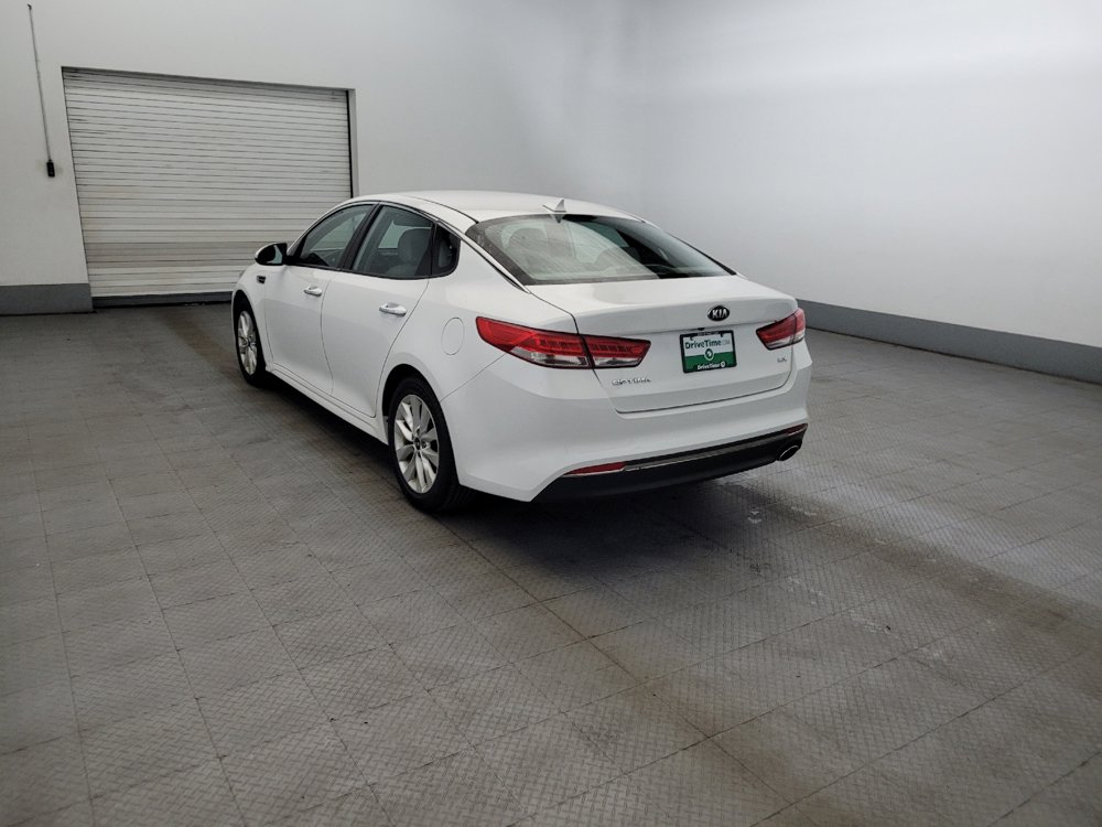 Used 2017 Kia Optima EX FWD image 5