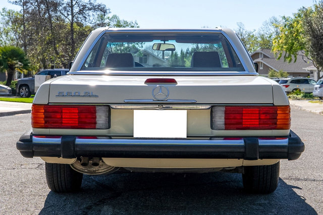 Used 1988 Mercedes-Benz 560 SL image 18