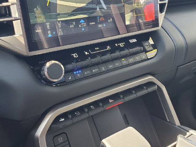 New 2026 Toyota Sequoia Platinum w/ Tow Technology Package AWD/4WD image 30