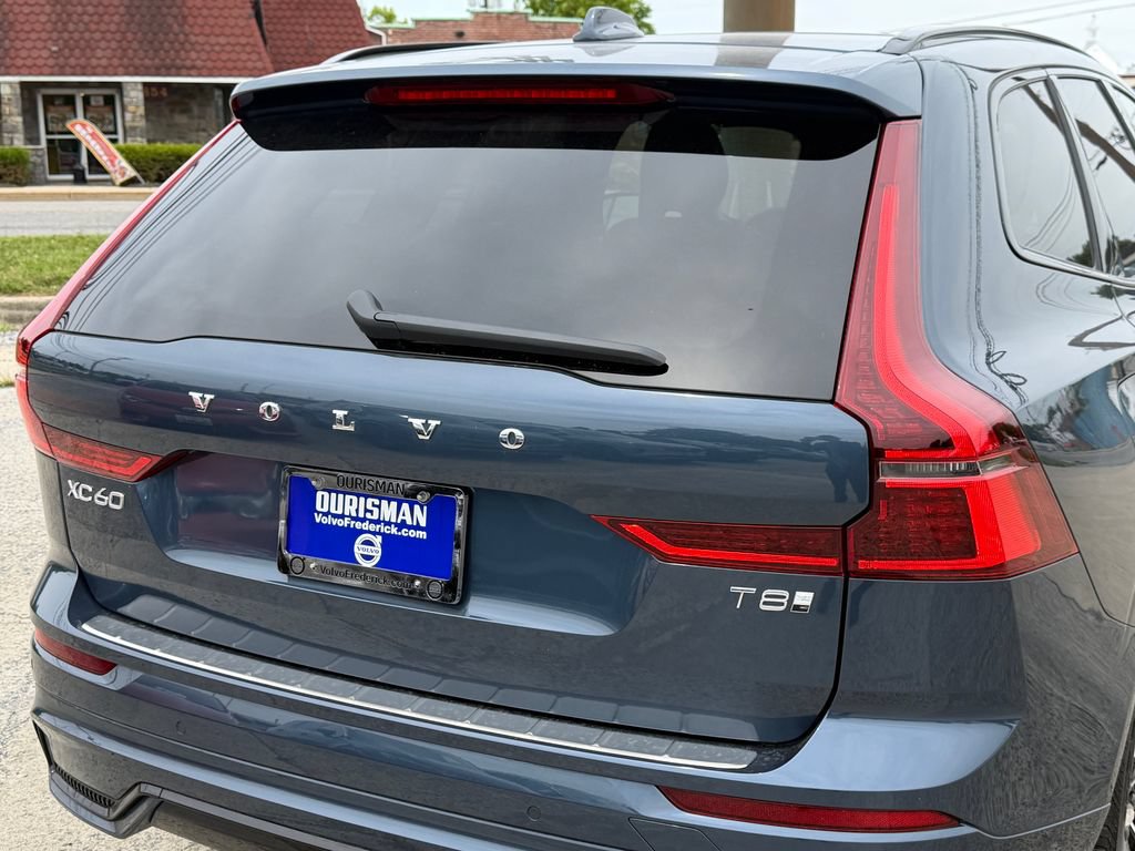New 2026 Volvo XC60 T8 Plus w/ Protection Package Premier AWD/4WD image 5
