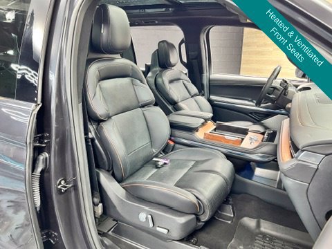 Used 2025 Lincoln Navigator L Black Label AWD/4WD image 8