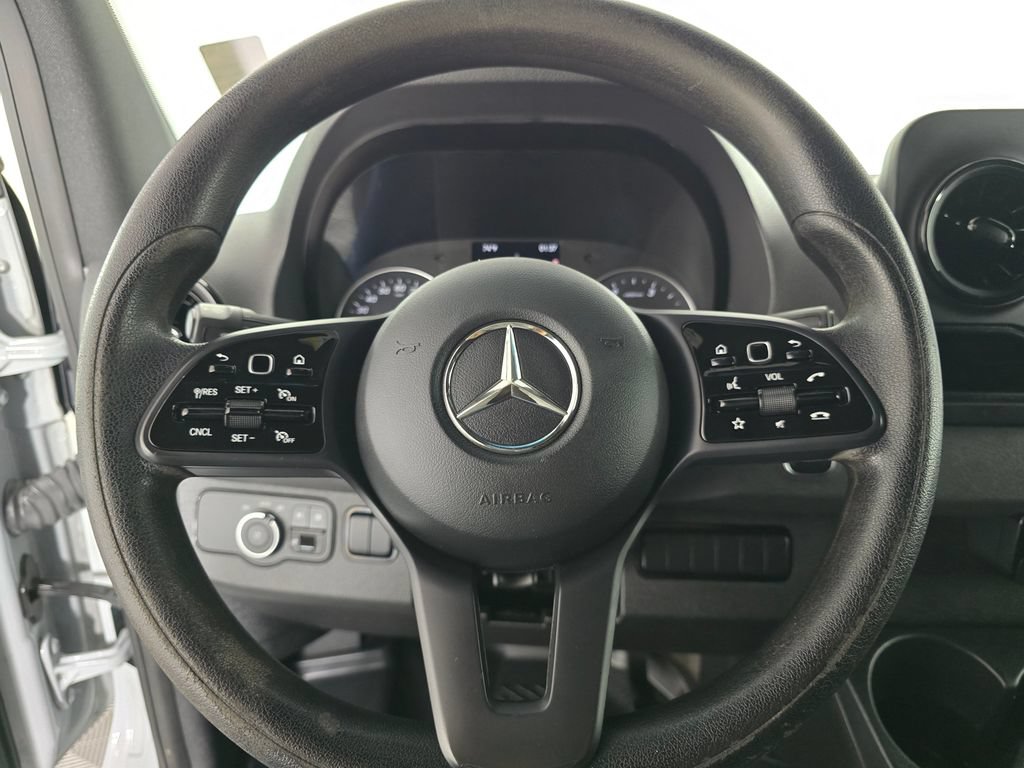 Used 2021 Mercedes-Benz Sprinter 2500 image 24