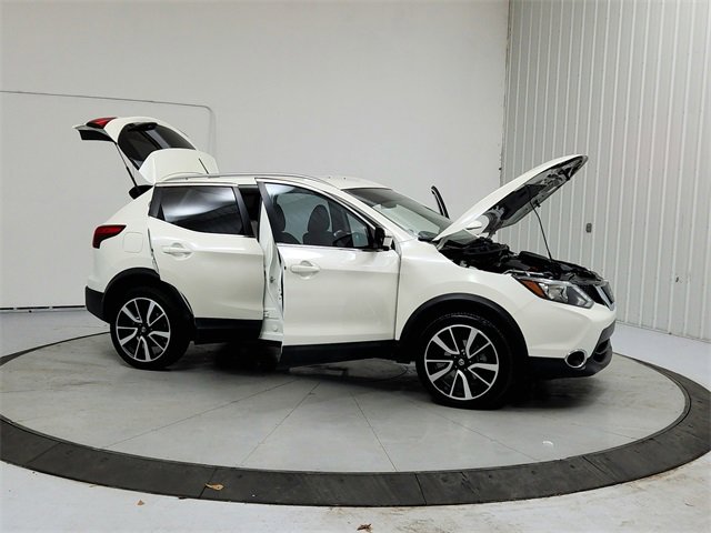 Used 2018 Nissan Rogue Sport SL image 9