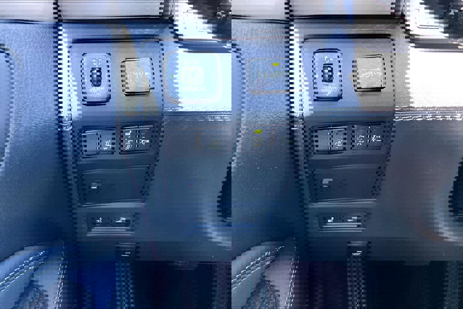 Used 2015 Lexus LS 460 L RWD image 34