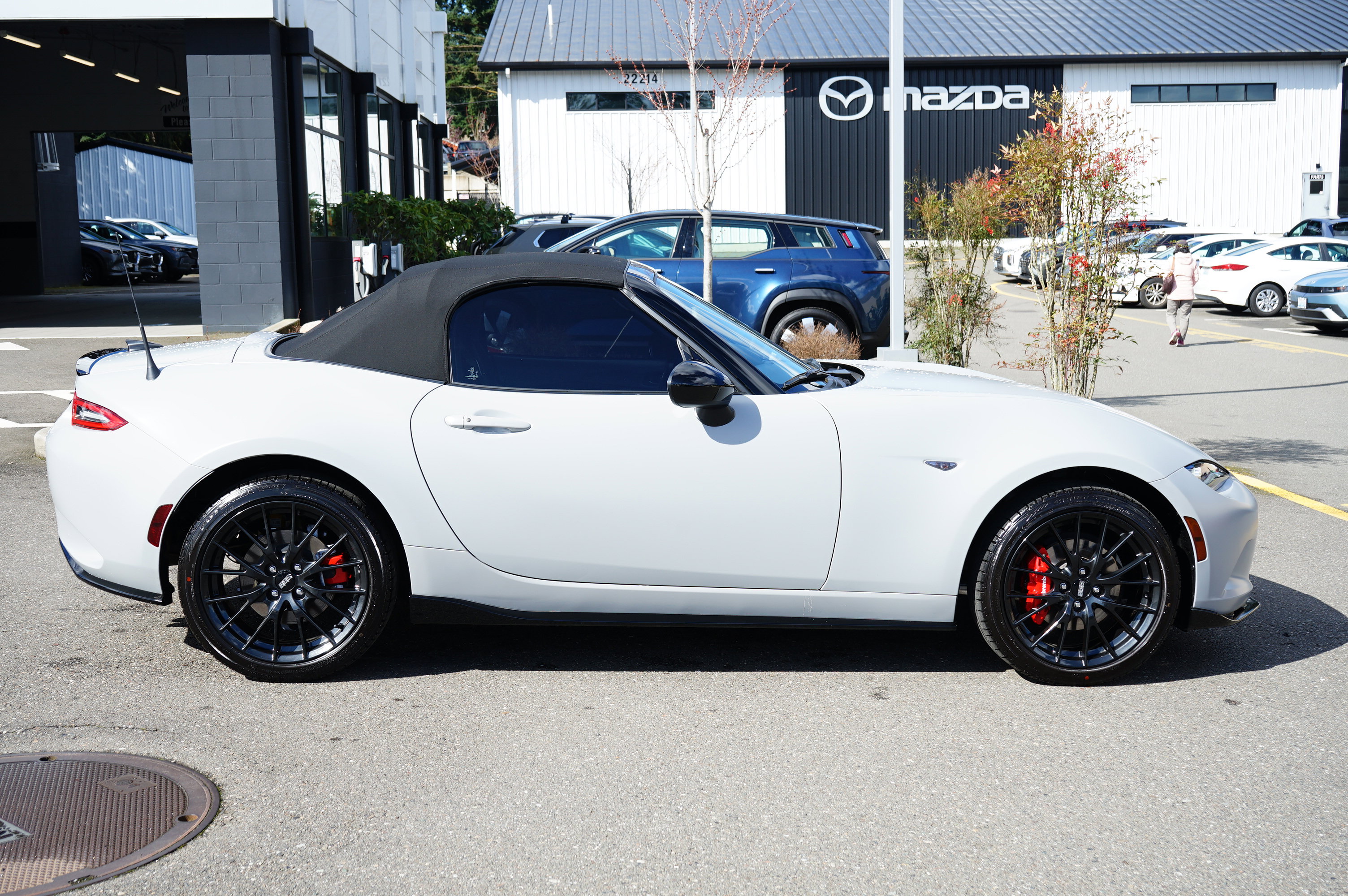 Used 2025 MAZDA MX-5 Miata Club w/ Brembo/BBS Recaro Package image 2