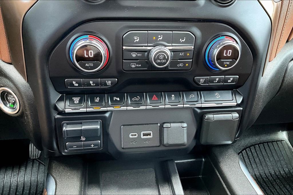 Used 2021 Chevrolet Silverado 3500 High Country w/ Z71 Off-Road Package AWD/4WD image 17
