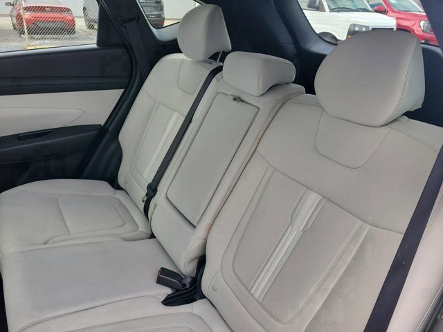 Used 2025 Hyundai Tucson SEL FWD image 13