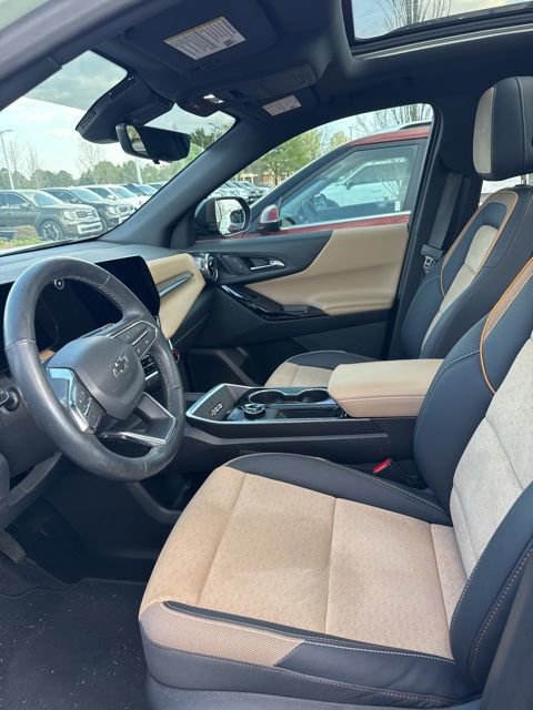 Used 2025 Chevrolet Equinox ACTIV w/ Safety and Technology Package image 8