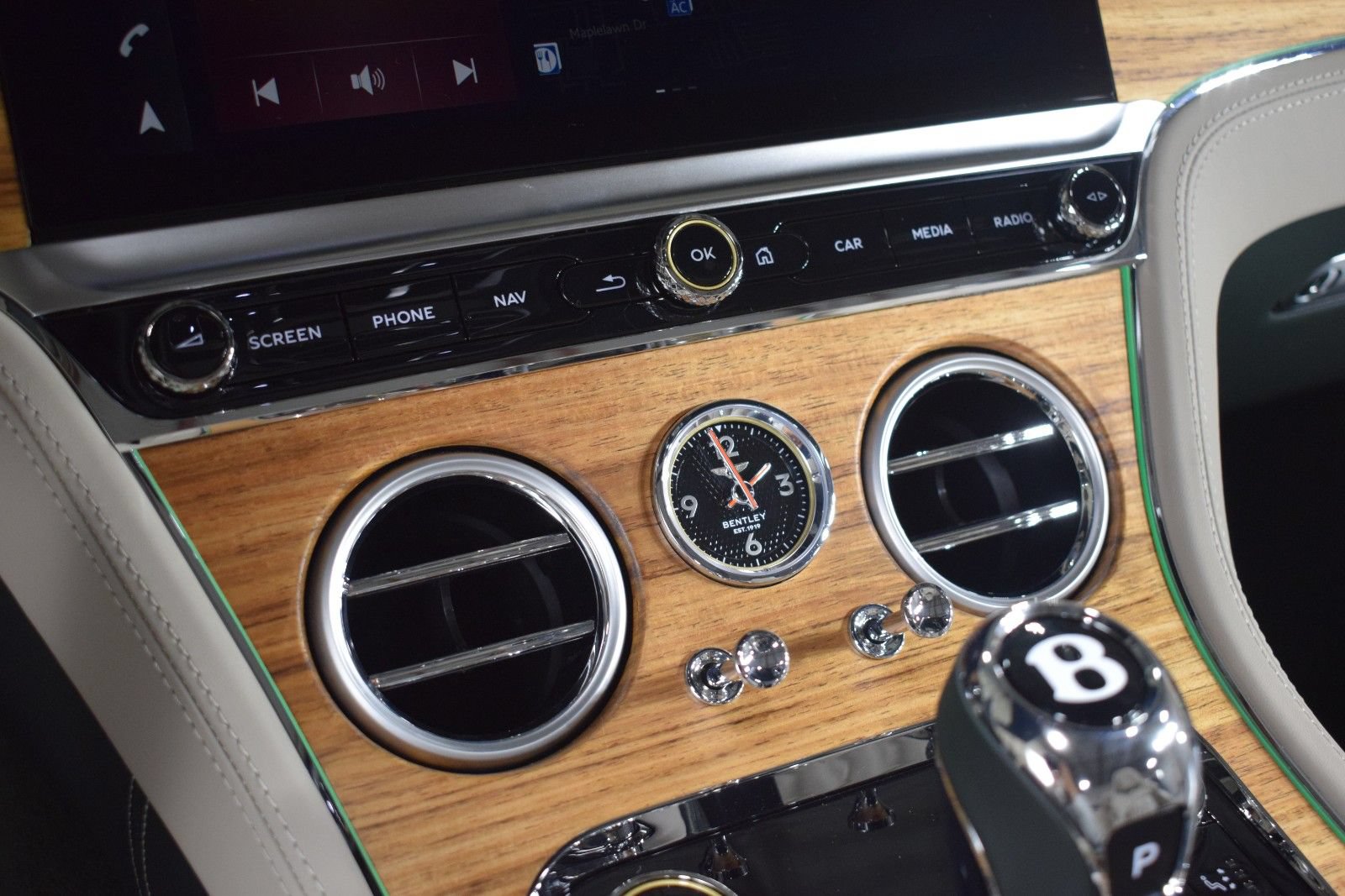 New 2026 Bentley Continental GTC AWD/4WD image 32