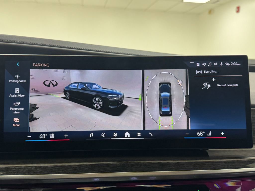 Used 2025 BMW 740i xDrive image 22
