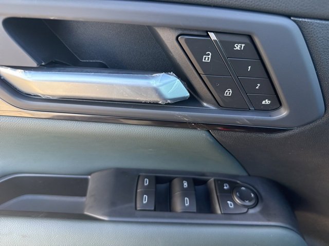 New 2026 GMC Terrain AT4 w/ Convenience Package III image 9